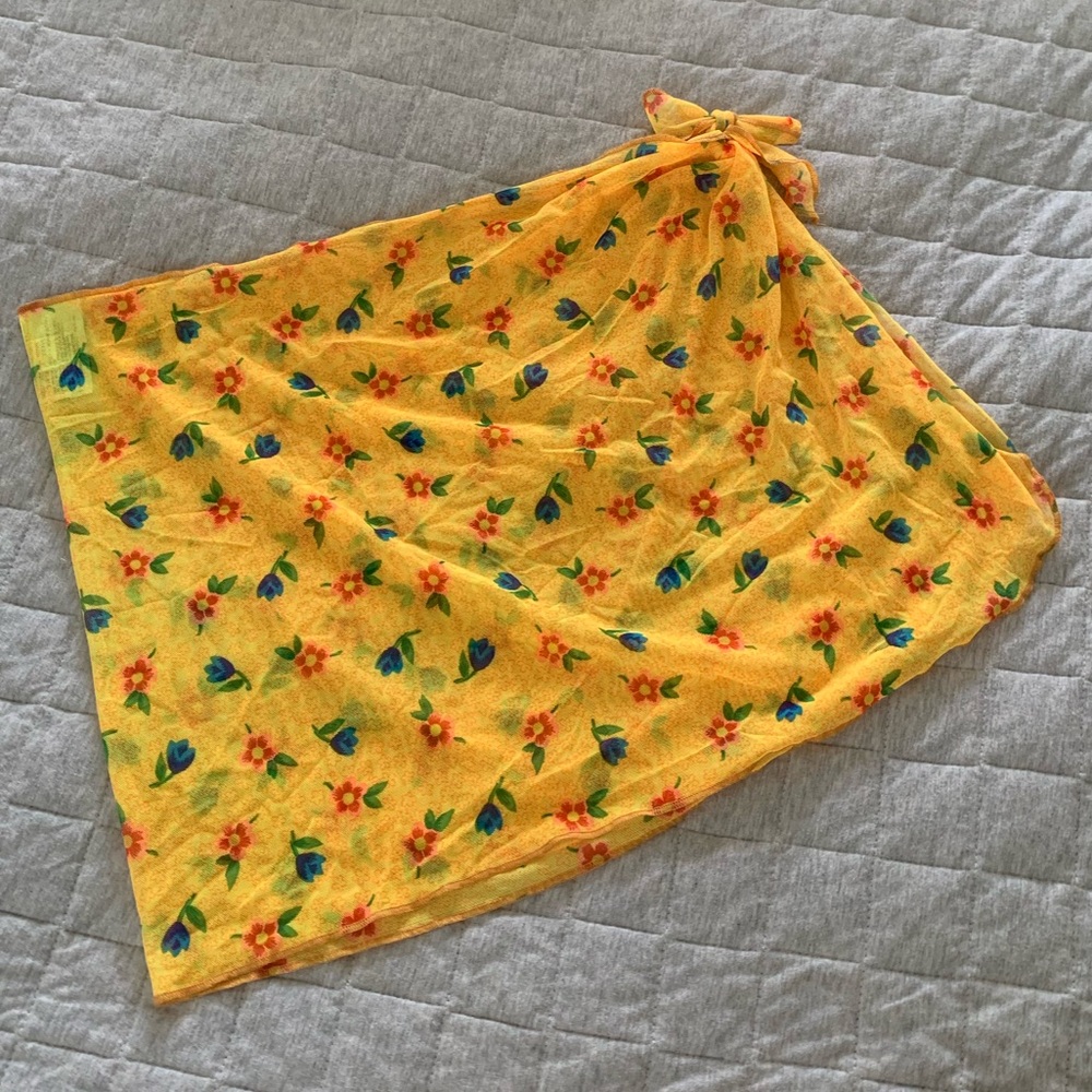 Vintage 80s/90s bright yellow floral mesh swim/beach sarong S/M